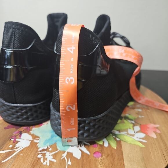 EUC Urban Sport by J/Slides Talia Stretch Knit Sneaker Black Sz W/11 MSRP $79.99 - Picture 9 of 16